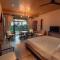 The Villa Lakeshore