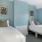 Vibrant and Cosy 3-Bed Home in Nottingham by Renzo, Perfect for Contractors, Free Parking! - Beeston