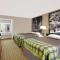 Super 8 by Wyndham Athens - أثينا