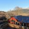 Hot tub lodge with stunning view - Taynuilt
