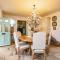Magnificent Clarence cottage!