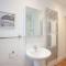 2 Central, spacious, apartment with private patio - 锡德茅斯