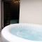 Apartament Olimpijska 54 z prywatnym jacuzzi na tarasie