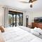 Lakeside Nest Dock on Lake Rayburn Sleeps 10 - بيلا فيستا
