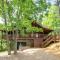 Sevierville Cabin with Deck Minutes to Pigeon Forge - سيفيرفيل