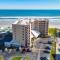 Updated Ground Floor OceanFront Condo, Walk to Flagler Ave - نيو سميرنا بيتش