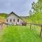 Pet-Friendly Boone Cabin with Mtn Views and Hot Tub! - بون