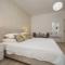 Meri Rooms