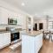 Montgomery Home with Pond Access, Fire Pit and More! - مونتغومري