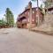 Ski-InandSki-Out Angel Fire Condo with Mountain Views - أنجل فاير