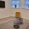 Flat Opposite Wakefield College with FREE Parking and 5 Mins Walk to Train Station - Wakefield