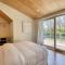 Spacious 5-BR 4-Bath Pool in East Hamptons