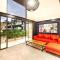 Contemporary Loft 200m From Canggu Shoreline