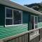 The Green Guesthouse - semi rural family unit LOWER HUTT - Lower Hutt