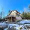 31R Brand new log home on quiet side street in Bethlehem, close to Main Street! 20 min to skiing - بيثليهيم