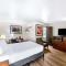 Americas Best Value Inn Marquette