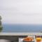 Le COQ -Splendide vue -magnifique piscine -Parking
