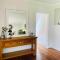 D122 Lovely London Home