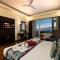 Grand View Hotel