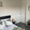Redcroft Green 3 Bdrm Sleeps 5 Quiet Residental Area - 泰恩河畔纽卡斯尔