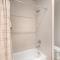 Mayflower Lakeside 1032 by Moose Management - Cranmer