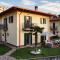 SalvatoreHomes - Luxury Villa with private Garden & BBQ - San Zeno di Montagna