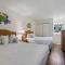 Beachcomber Resort
