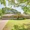 Private Dock and Fire Pit Cedar Creek Reservoir Gem - Gun Barrel City