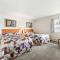 Guest House Inn & Suites Guest House Inn & Suites