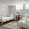 The Old School Rooms Beautiful Georgian apartment, sleeps 12 with Wifi and Parking, near Bath