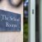 The Old School Rooms Beautiful Georgian apartment, sleeps 12 with Wifi and Parking, near Bath