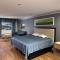 Mustang Inn and Suites