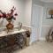 Spacious bright home close to shops and cafes