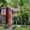 Walk to Dtwn Historic Home in Eureka Springs Walk to Dtwn Historic Home in Eureka Springs