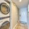 Beach House Condominiums B404 - Beachfront with Pool, WiFi, & Beach Service - Дестин