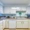 Beach House Condominiums B405 - Beachfront with Pool, WiFi, & Beach Service - ديستين
