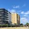 Luxury Stay at Mackenzie Beach with Private Parking and Balcony