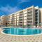 Beach House Condominiums B604 - Beachfront with Pool, WiFi, & Beach Service - Destin