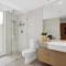 Pandanus Beach House - Direct Beach Access