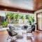 Sleek Tropical Oasis - Bridgeman Downs - Bald Hills