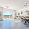 2bed beach apartment , first line lux