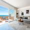 2bed beach apartment , first line lux