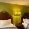Travelodge by Wyndham Sellersburg