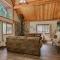 3 Springs Hideout- Updated family cabin with hot tub inside Yosemite - Wawona
