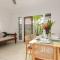 Craven Cottage at Full Moon Terraces - Tropical Queenslander Townhouse