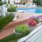 Nikos Apartments