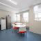 Spacious room with shared facilities - London