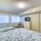 Beach House Condominiums C103 - Beachfront with Pool, WiFi, & Beach Service - Дестин