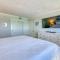 Beach House Condominiums C603 - Beachfront with Pool, WiFi, & Beach Service - Destin