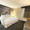 Super 8 by Wyndham St Charles